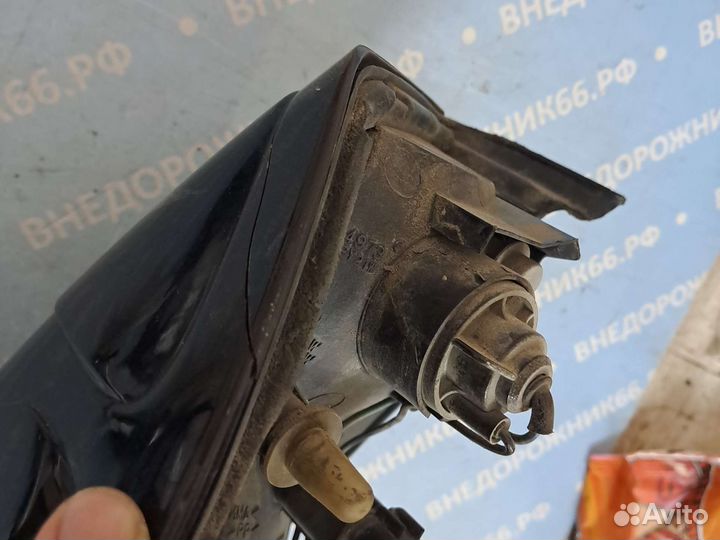 Фонарь задний правый Pajero Sport 1 99-04