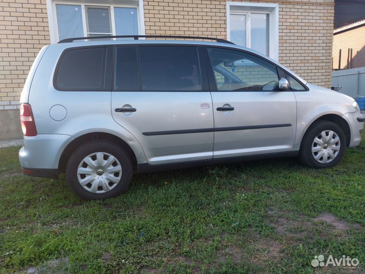 Volkswagen Touran 1.6 МТ, 2007, 180 500 км