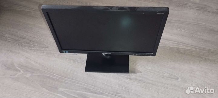 Монитор samsung s19c200