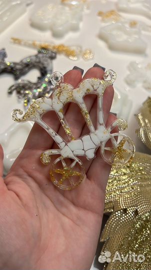 Елочные игрушки из смолы