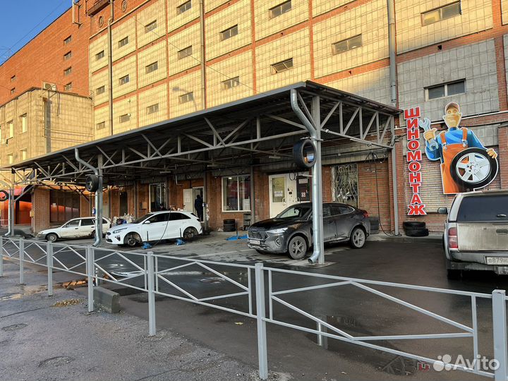 Шиномонтажник