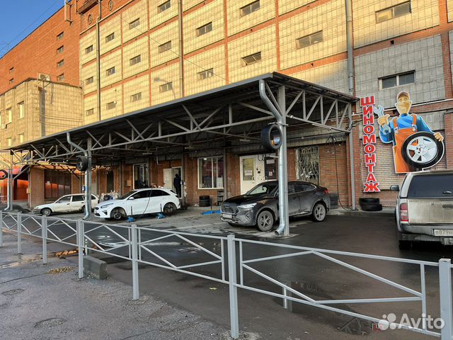 Шиномонтажник