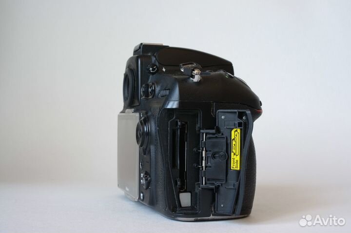 Nikon D810 body / 296к