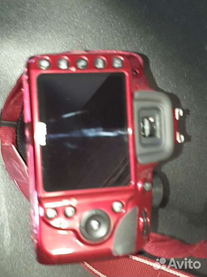 Зеркальный фотоаппарат