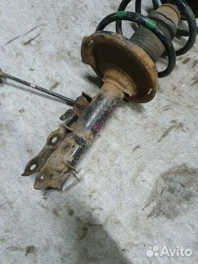 Стойка подвески передняя левая Hyundai I20 PB G4FA