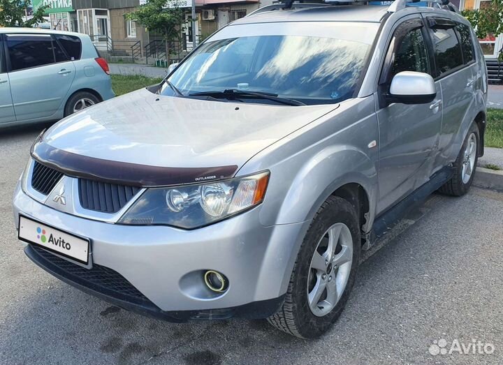 Mitsubishi Outlander 2.4 МТ, 2008, битый, 168 000 км