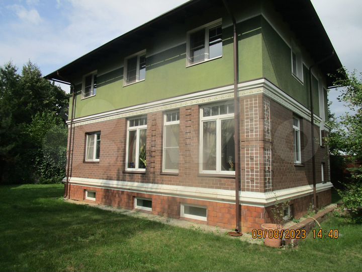 Дом 320 м² на участке 8 сот.