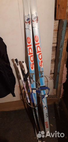 Лыжи беговые детские 140 см с палками