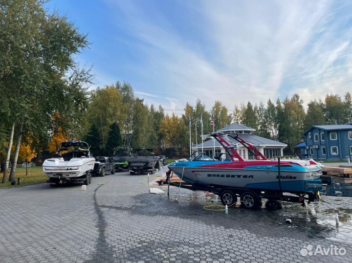 Катер буксировщик Malibu LSV 23