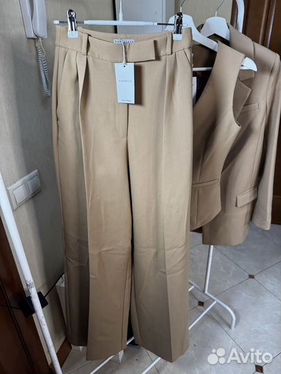 Женский классический костюм тройка