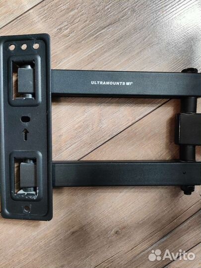 Кронштейн наклонно-поворотный