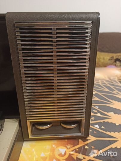 Проигрыватель виниловых пластинок Philips