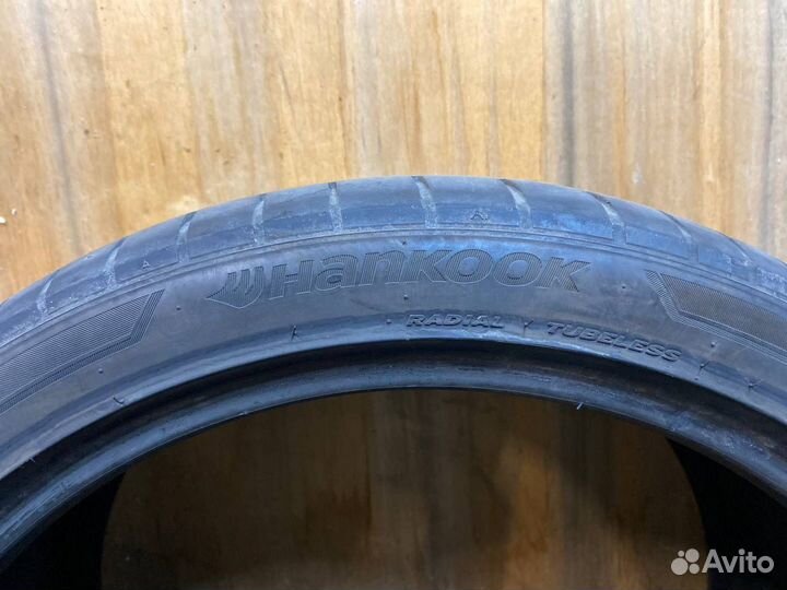 Bridgestone Potenza RE910 275/35 R20