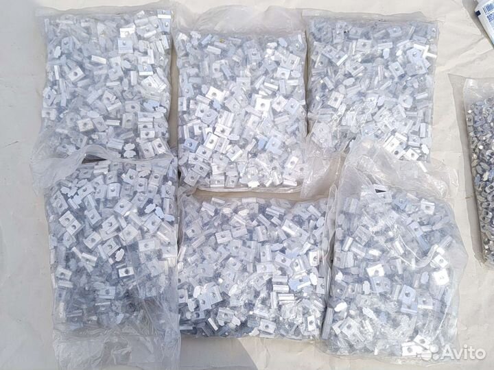 Сухарь пазовый м8 паз10