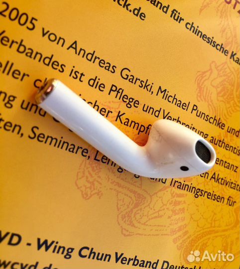 Apple AirPods 1 Generation Левый(L)