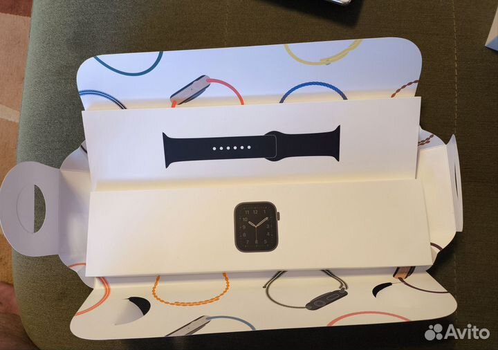 Коробка от Apple watch