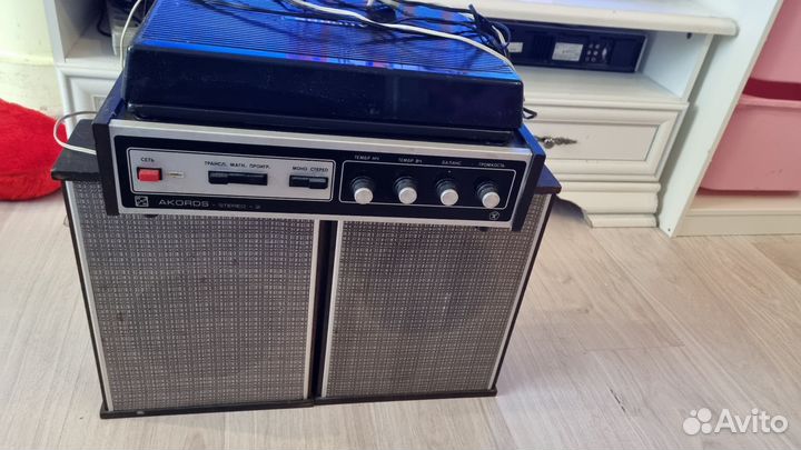 Проигрыватель винила