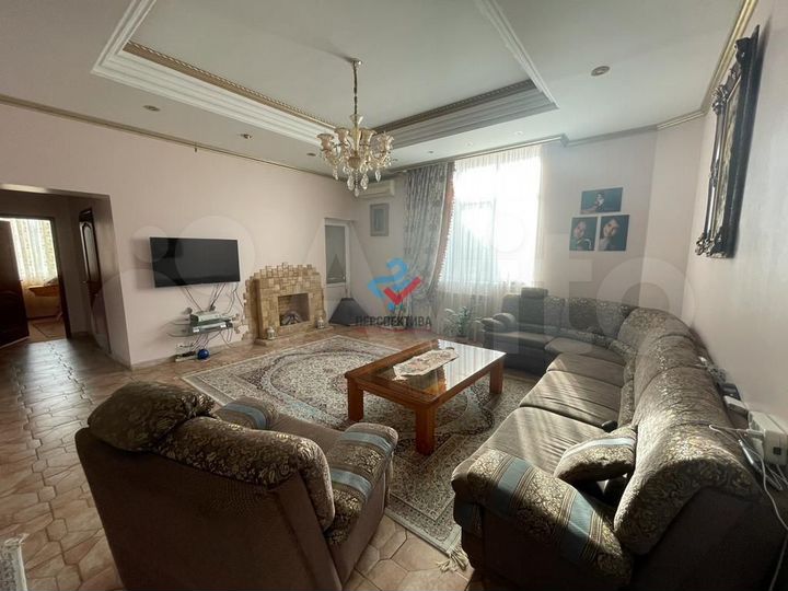 Дом 278 м² на участке 9 сот.