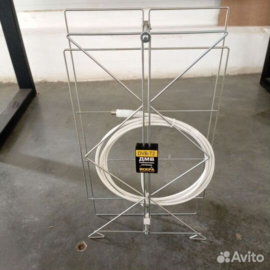 Антенна комнатная для цифрового тв Искра