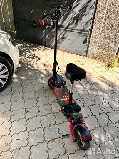 Самокат взрослый электрический бу