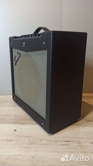 Комбоусилитель Fender Mustang 2