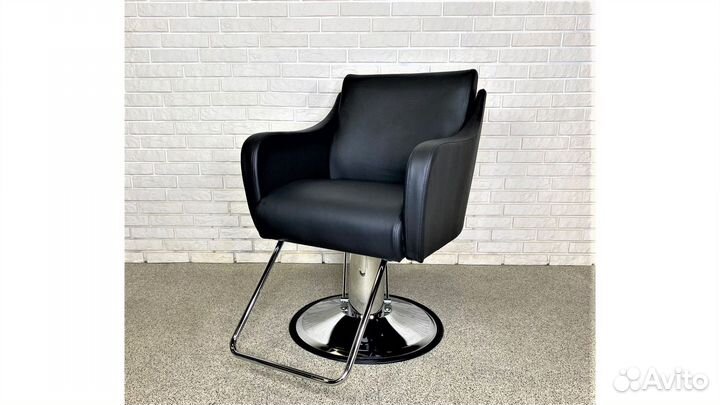 Парикмахерское кресло