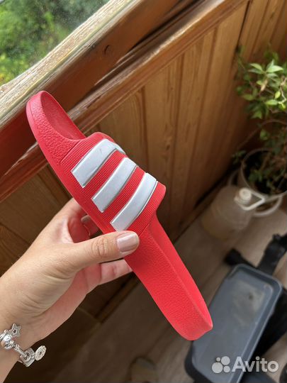 Шлепанцы adidas