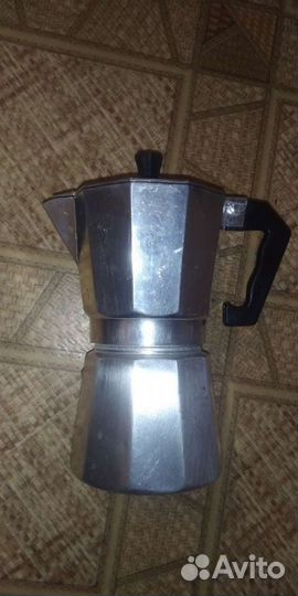 Гейзерная кофеварка