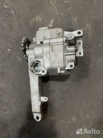 Mercedes benz R-class масляный насос