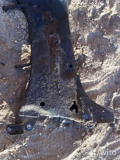 Подрамник lancer 9 wagon 2.0