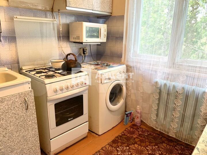 Комната 16 м² в > 9-к., 5/5 эт.