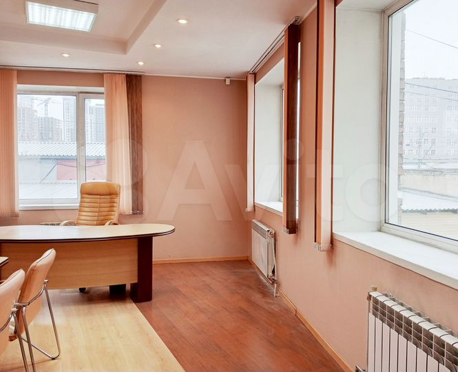 Офисные помещения, 250 м²