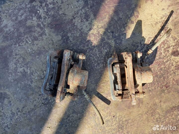 Задние суппорты Opel Antara