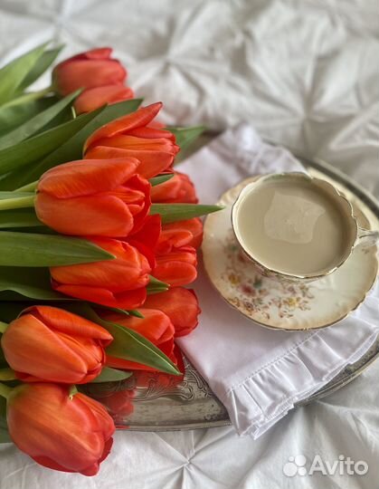 Поднос на ножках