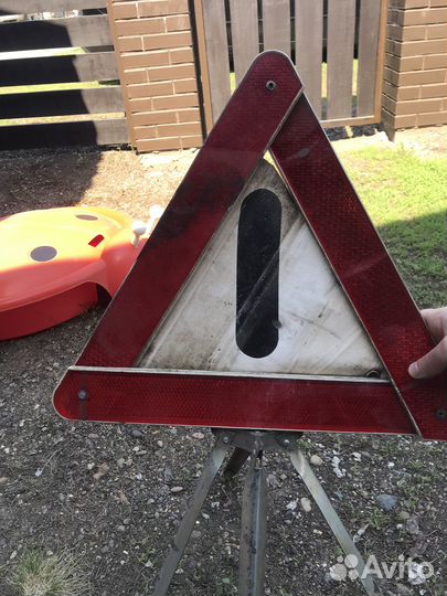 Знак аварийной остановки