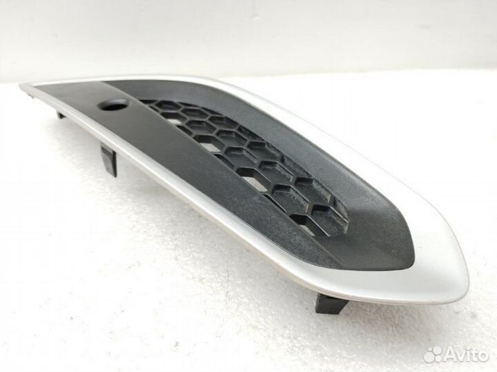 Решетка в бампер передняя левая Volvo V60 1 2012