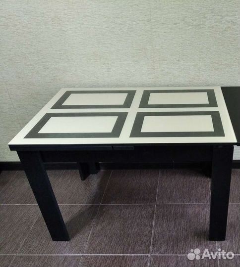 Стол обеденный 110х70 см