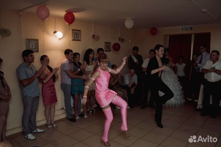 Ведущий (тамада), вокал, музыка, диджей, баянист