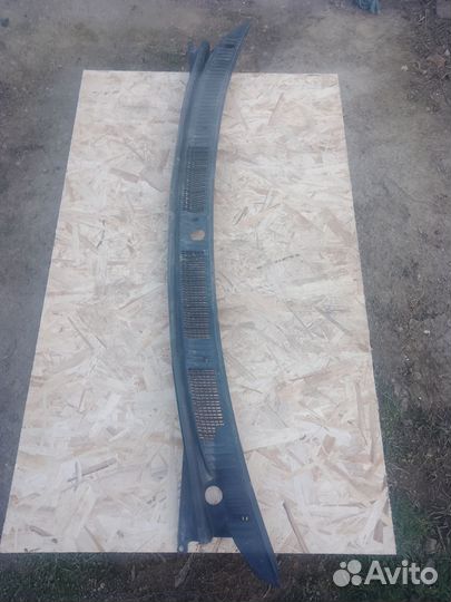 Жабо Toyota Corolla EE111