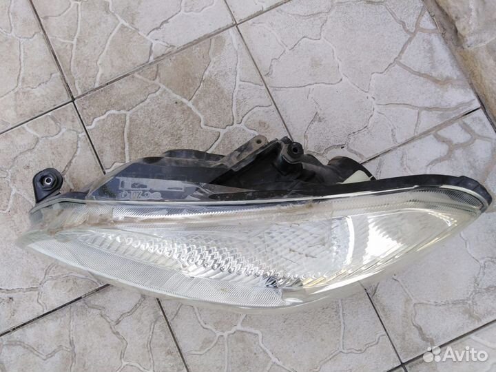 Фара Skoda Fabia