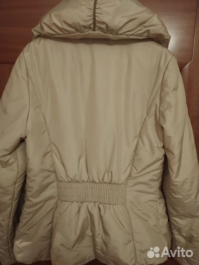 Куртка демисезонная женская 44 46 светлая