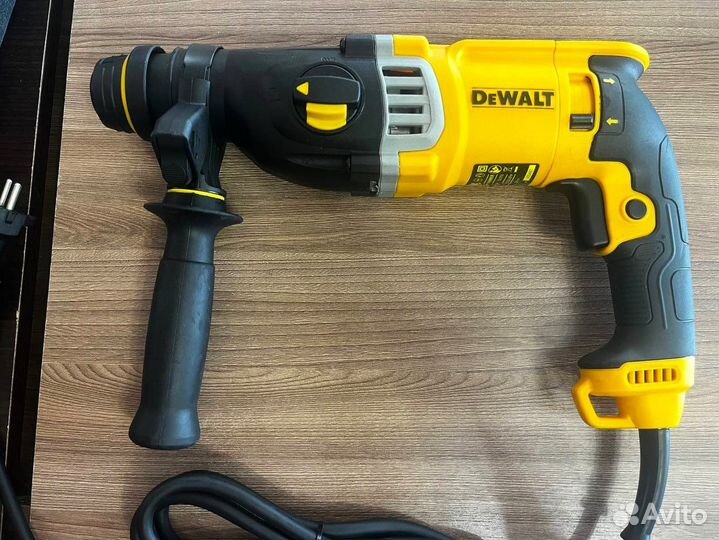 Перфоратор dewalt