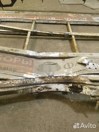 Кузов бортовой 4,3х1,96м