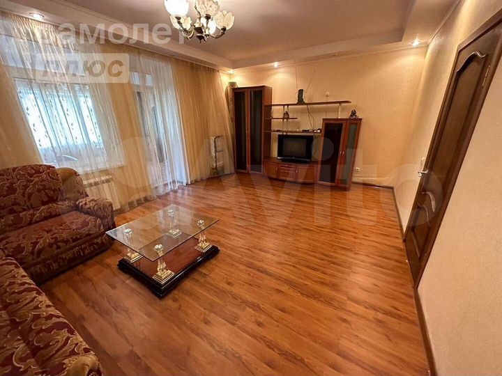 2-к. апартаменты, 72 м², 1/3 эт.