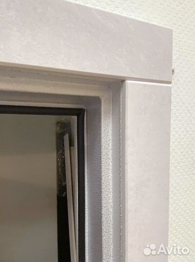 Дверь входная металлическая