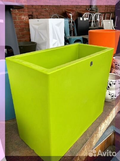 Кашпо для загородного дома