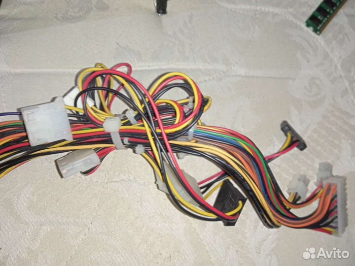 Блок питания fsp на 300ват