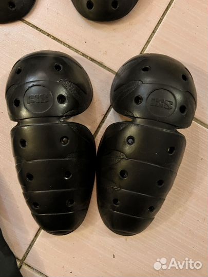 Дождевые штаны и защита IXS