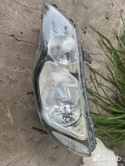 Продам фару honda civic 4d