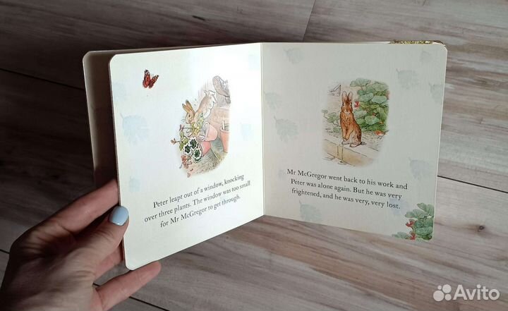 Книжка про Кролика Питера на англ яз для малышей